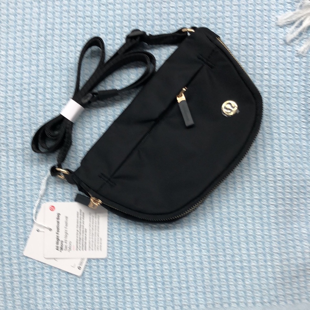 🔥"Lululemon All Night Festival Bag 1L - Black Crossbody, Like New, NWOT" - Picture 6 of 6